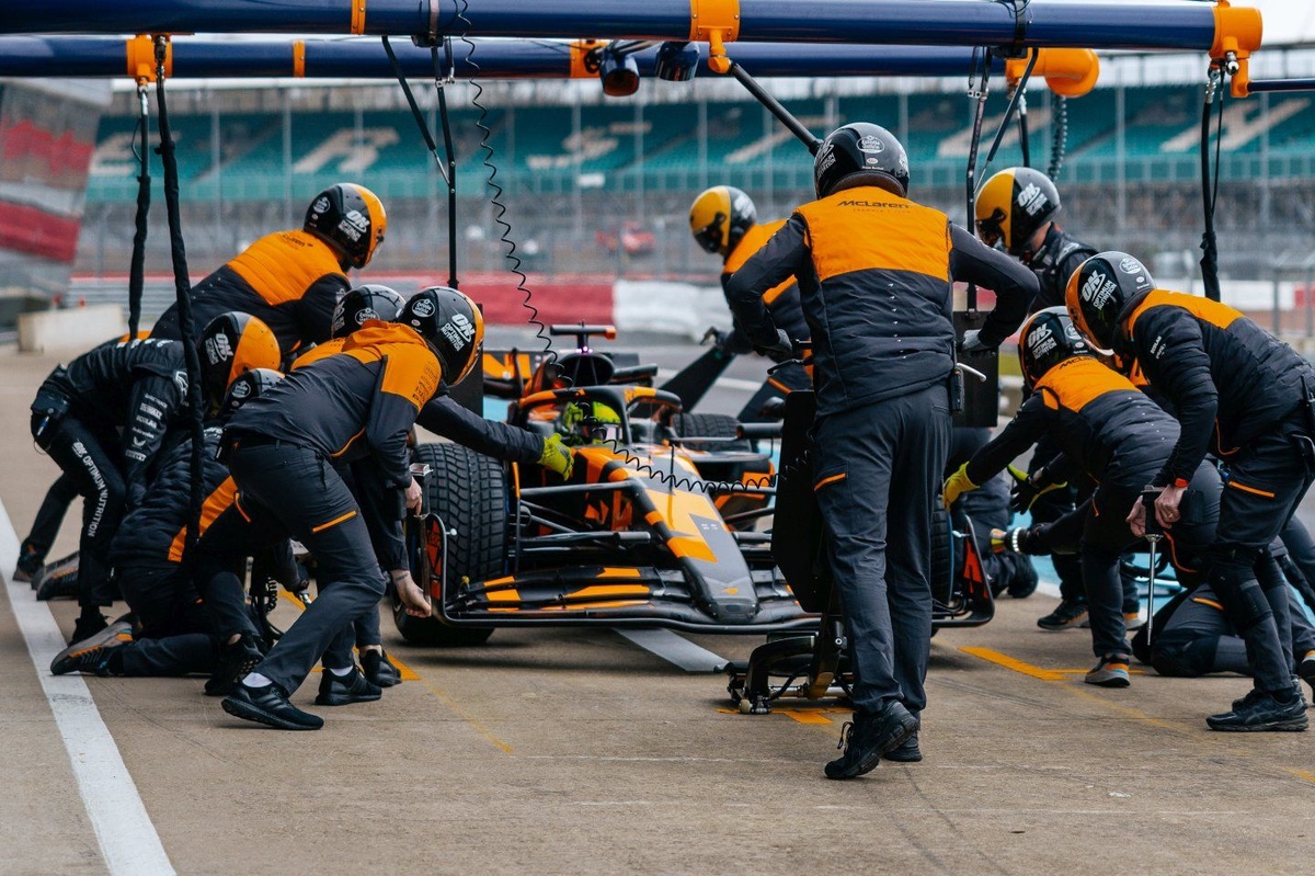 McLaren hizo cambios "agresivos y fundamentales" para su F1 2025