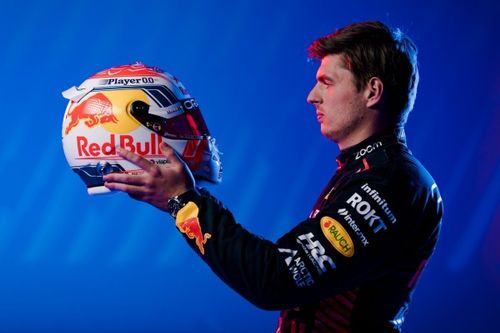 Verstappen genau wie die Fans: Echten RB19 noch nicht gesehen!