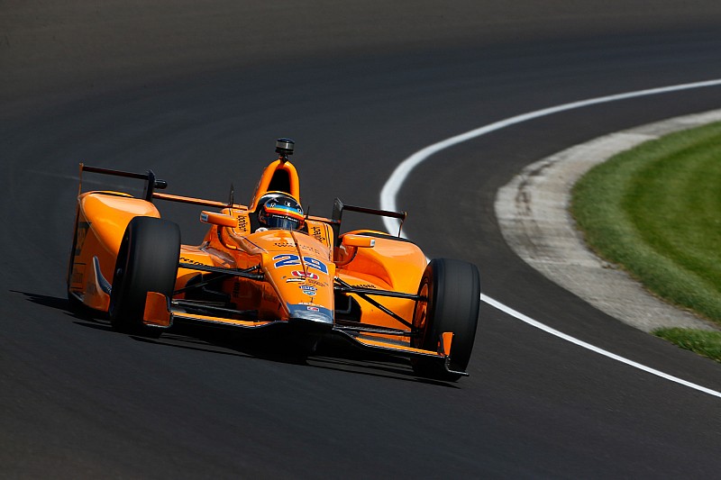 McLaren denkt