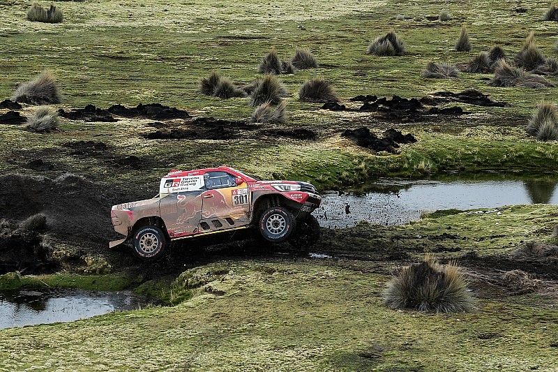 #301 Toyota Gazoo Racing Toyota: Nasser Al-Attiyah, Mathieu Baumel