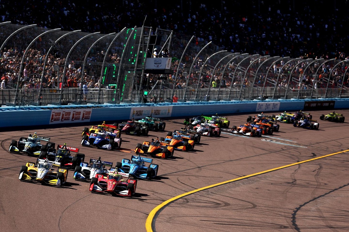 Grosjean privé de départ sur le premier ovale de la saison IndyCar