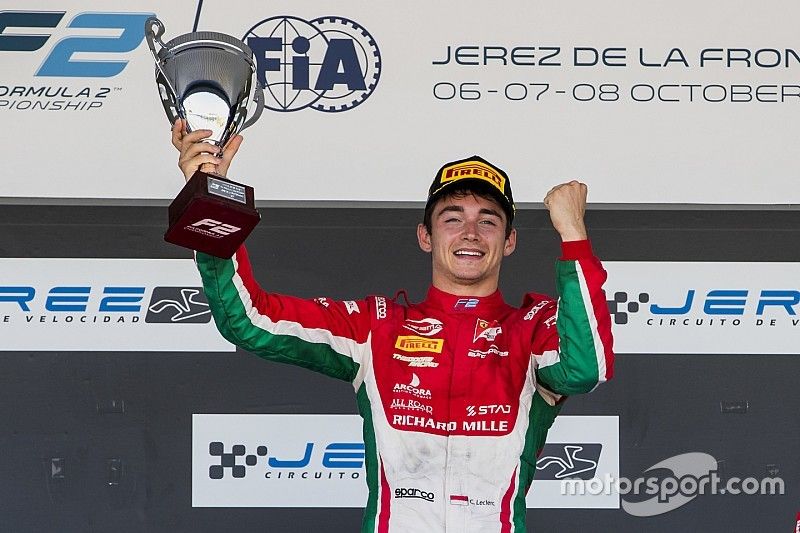 Podio: ganador de la carrera Charles Leclerc, PREMA Racing