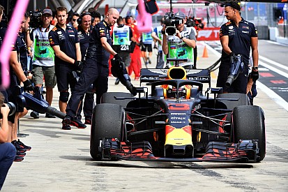Ricciardo: “Hopelijk een race van twee pitstops”