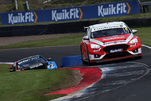 Knockhill BTCC: Butcher win under investigation in red-flagged R3