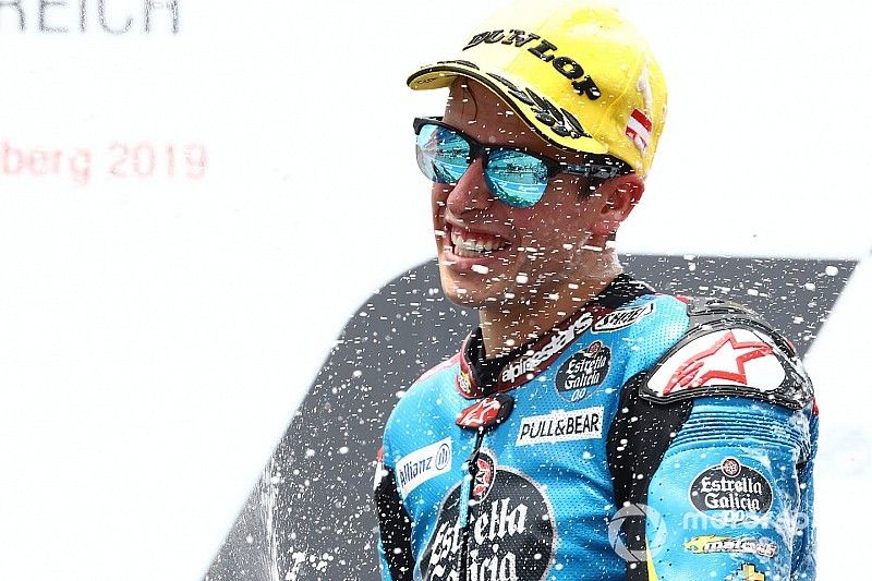 Podio: segundo lugar Alex Márquez, Marc VDS Racing