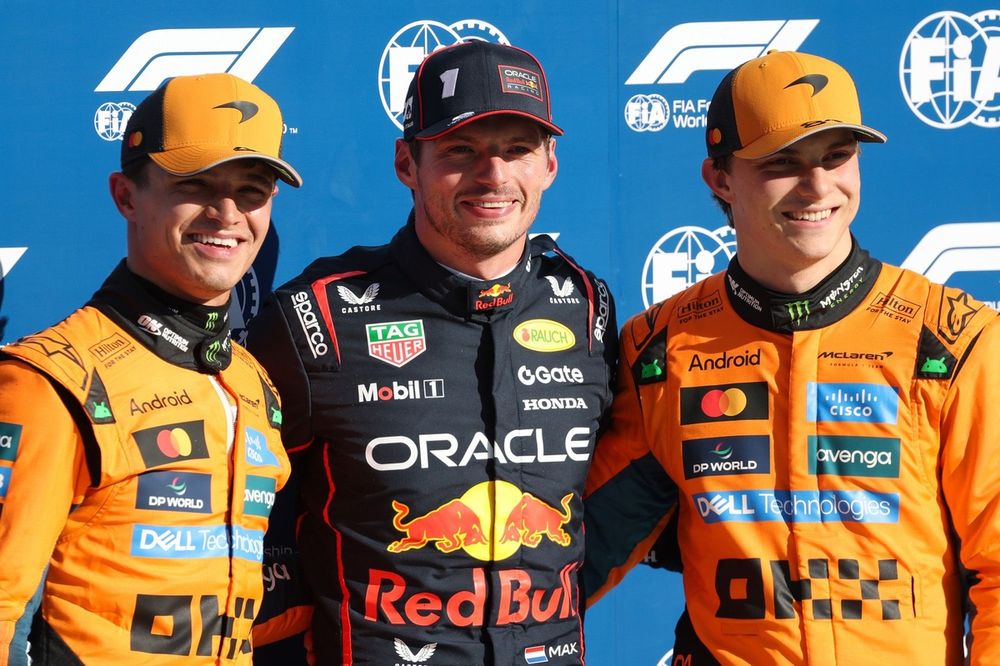 Lando Norris, McLaren, Oscar Piastri, McLaren, Max Verstappen, Red Bull Racing