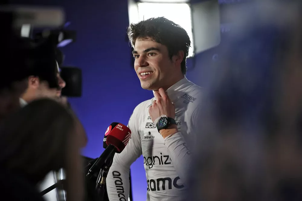 Lance Stroll, Aston Martin F1 Team, es entrevistado tras la clasificación