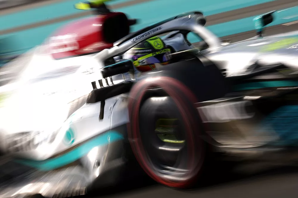Lewis Hamilton, Mercedes W13