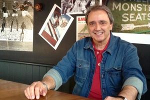 Mesmo com tentativa da Record, Reginaldo Leme revela "pressão" de pessoas para volta da F1 para Globo