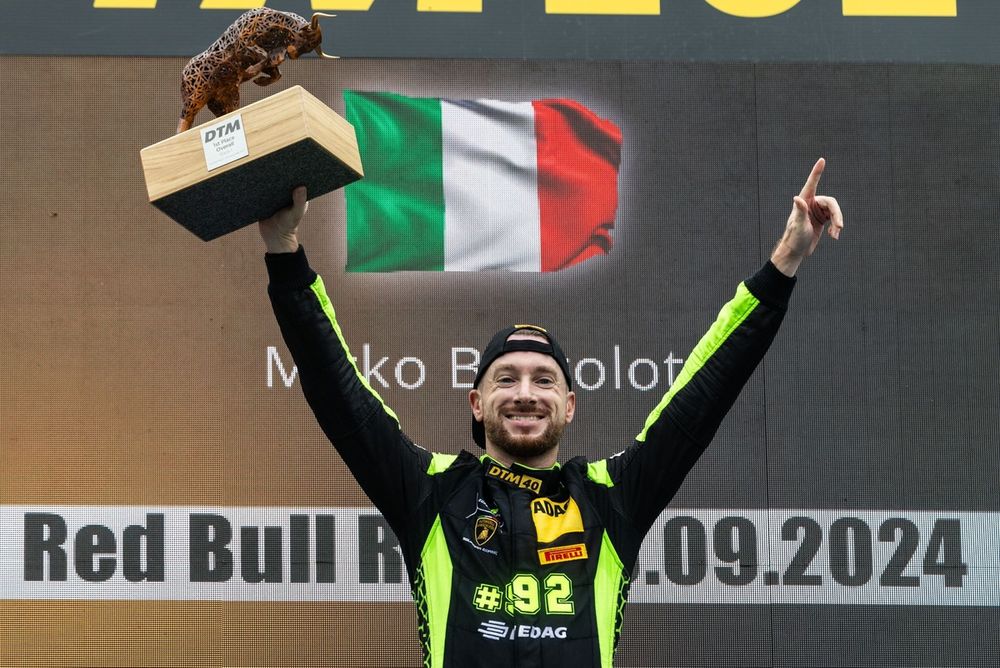 Podium: Race winner Mirko Bortolotti, SSR Performance