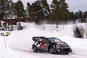 WRC: Evans lidera bajo presión en el Rally de Suecia