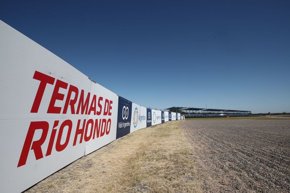 Aspectos del circuito de Termas de R&iacute;o Hondo