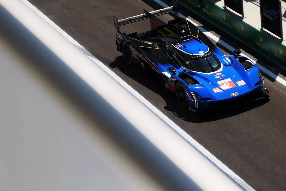 #2 Cadillac Racing Cadillac V-Series.R: Earl Bamber, Alex Lynn, Sebastien Bourdais