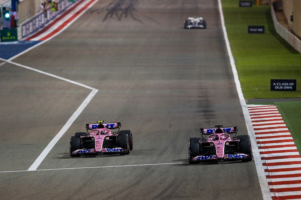 Fernando Alonso, Alpine A522, Esteban Ocon, Alpine A522