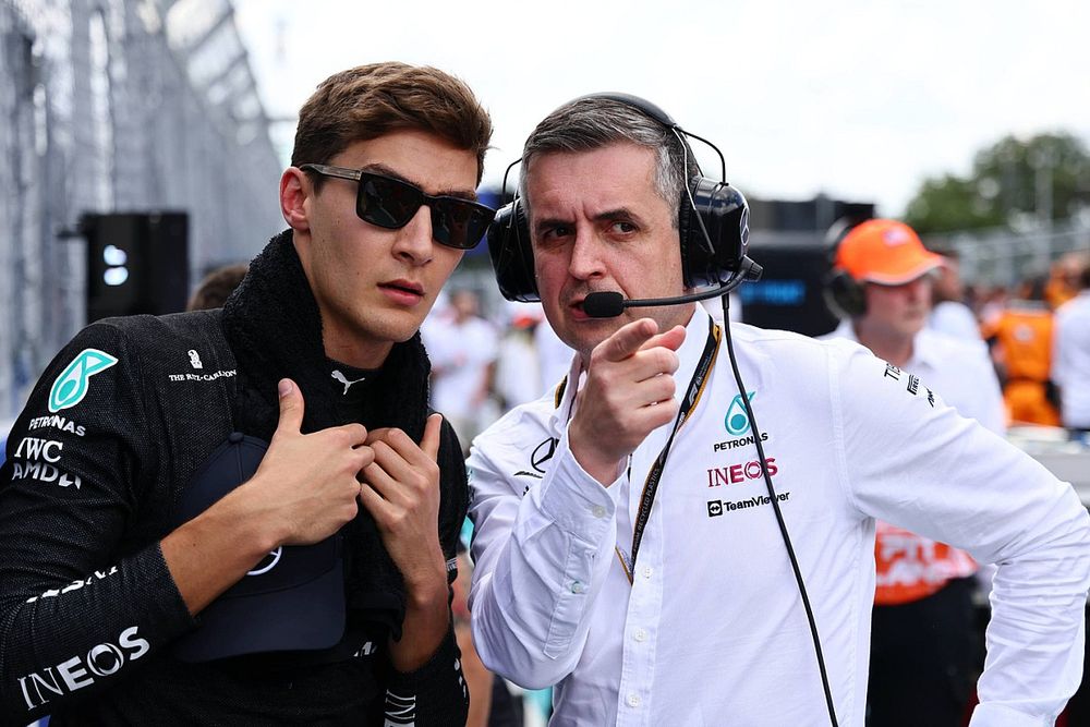 George Russell, Mercedes-AMG, en la parrilla