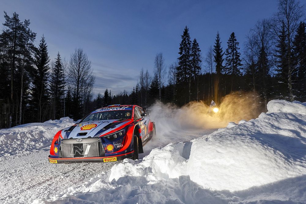 Oliver Solberg, Elliott Edmondson, Hyundai World Rally Team Hyundai i20 N Rally1