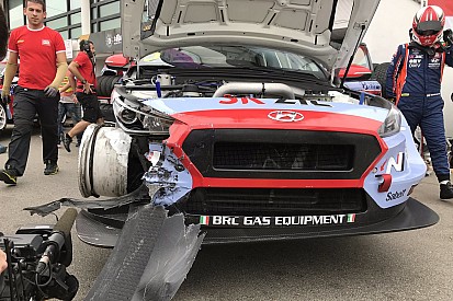 Videó: baleset miatt idő előtt véget ért Michelisz második futama