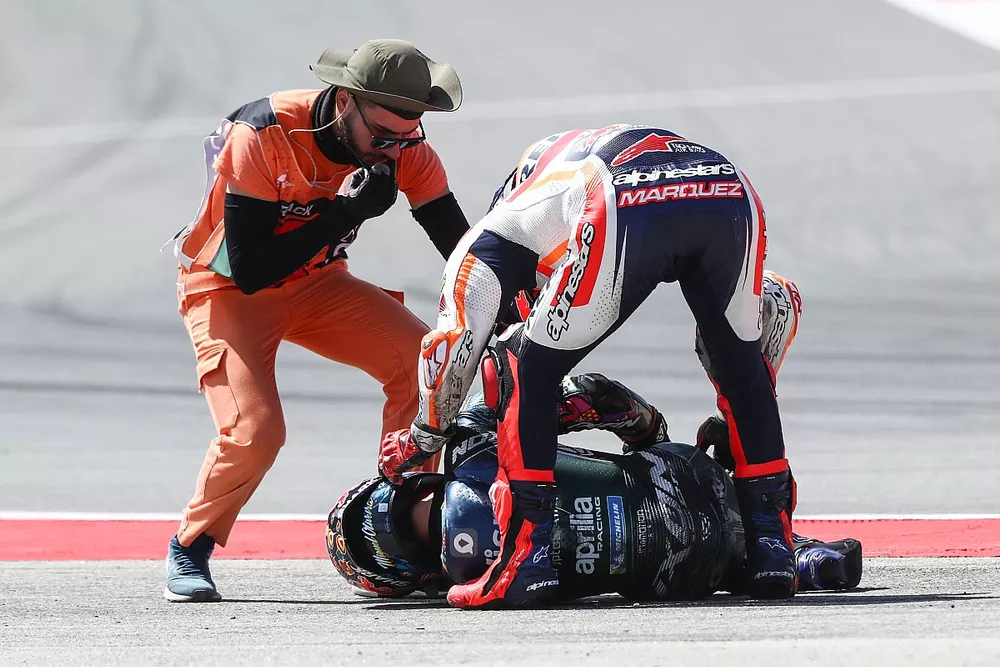 Chute de Miguel Oliveira, RNF MotoGP Racing, Marc Marquez, Repsol Honda Team 