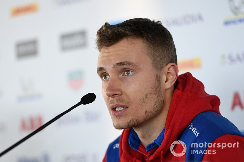 Sirotkin replaces Isaakyan in SMP LMP1 squad