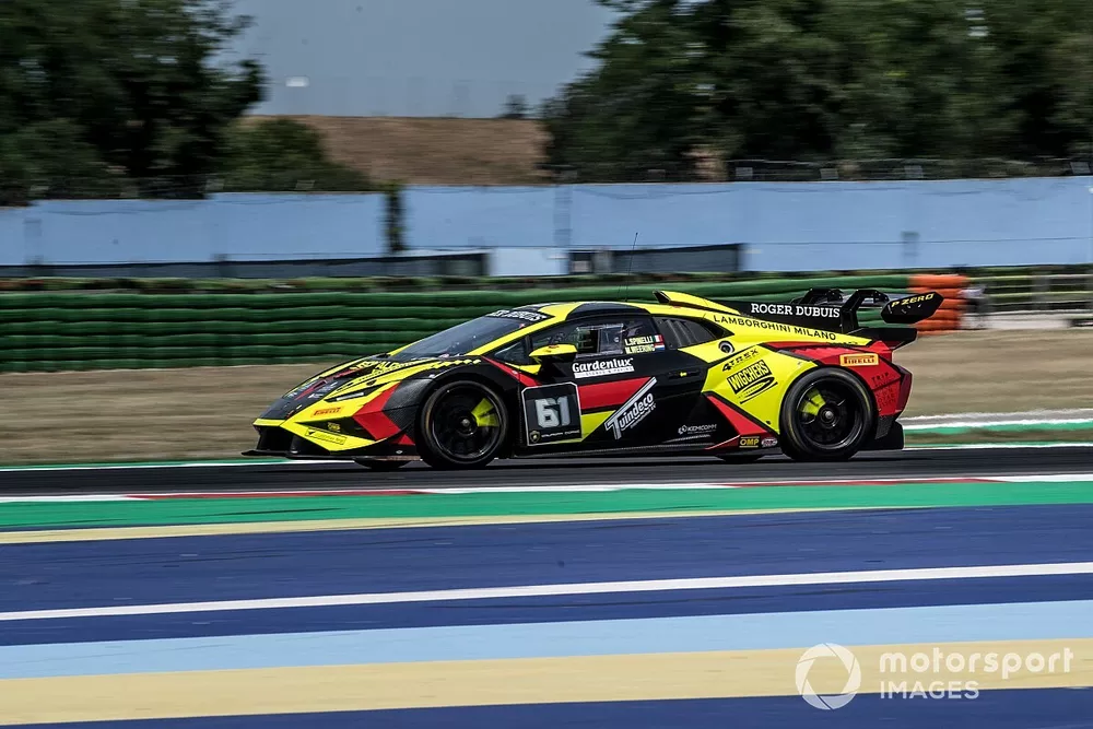 #61 Bonaldi Motorsport, Lamborghini Huracan ST EVO 2: Max Weering, Loris Spinelli