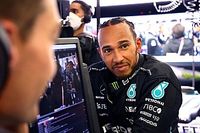 Hamilton da un paso atr&aacute;s y se quita las joyas en Silverstone