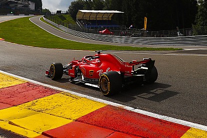 Vettel nyerte az első szabadedzést Belgiumban a Red Bull előtt