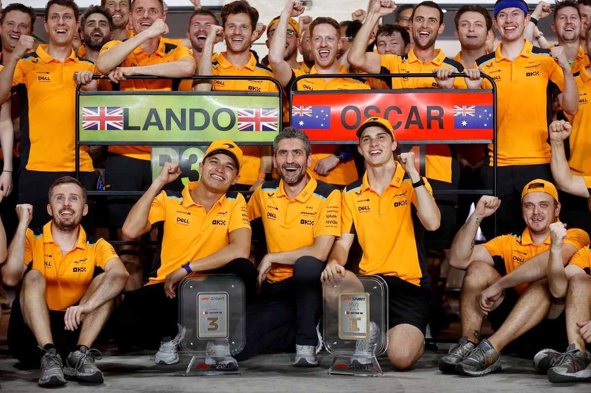1/2 ステアリング マクラーレン F1 MCL ノリス ピアストリ 2023 楽天市場】HC モデル 1/2 マクラーレン MCL60 フォーミュラ 1