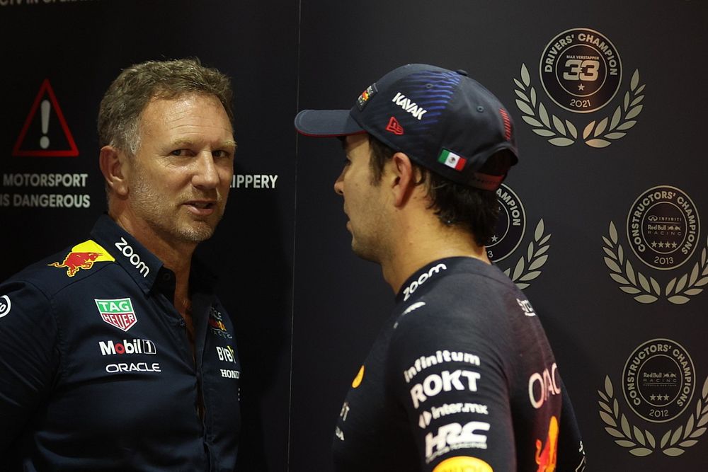 Helmut Marko, Consultor, Red Bull Racing, Christian Horner, Team Principal, Red Bull Racing, Sergio P&eacute;rez, Red Bull Racing