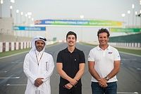 Vi&ntilde;ales apadrina una academia de j&oacute;venes pilotos en Qatar 