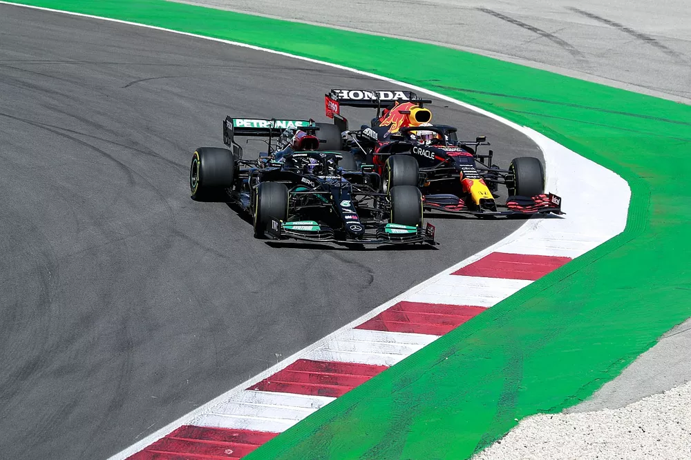 Lewis Hamilton, Mercedes W12, Max Verstappen, Red Bull Racing RB16B