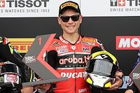 Bautista gana tambi&eacute;n en Buriram tras tocarse (y casi caerse) con Rea