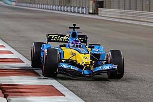 ★他出品無★希少 F1 2005 RENAULT R25 フェルナンド・アロンソ 2005年F1ブラジルGPでルノーR25に乗るフェルナンド・アロンソ