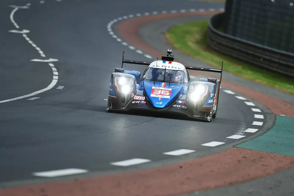 #36 Alpine Elf Team Alpine A480 - Gibson LMP1 - Andre Negrao, Nicolas Lapierre, Matthieu Vaxiviere