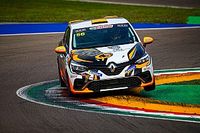 Spinkiewicz dominuje w Clio Cup
