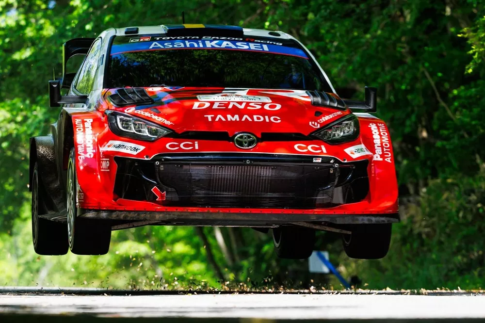 Oliver Solberg, Elliott Edmondson, Toyota Gazoo Racing WRT Toyota GR Yaris Rally1