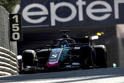 Albon se lleva la pole en el Principado por un suspiro