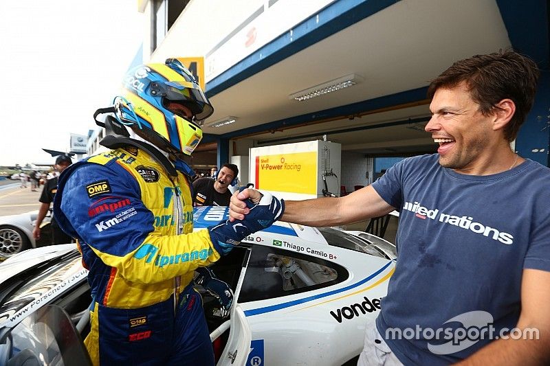 Thiago Camilo e Ricardo Baptista conquistam pole em Goiânia