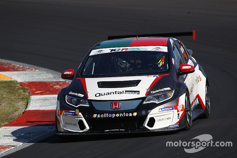 César Machado non si fa beffare dalle Safety Car e vince Gara 1 a Vallelunga