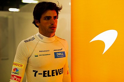 McLaren replaces BAT logos for the Australian GP