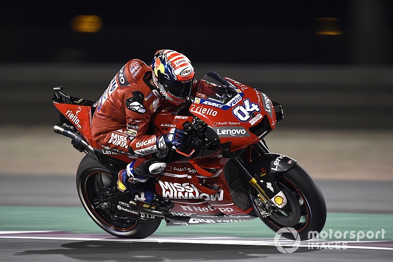 Festa Ducati in Qatar: Dovizioso batte ancora Marquez all'ultima curva!
