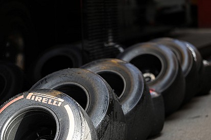 Pirelli reveals gaps between F1’s 2019 compounds