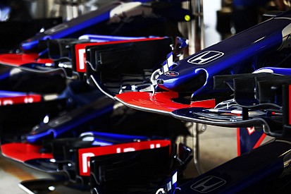 Elmarad a Toro Rosso nagy fejlesztési csomagja