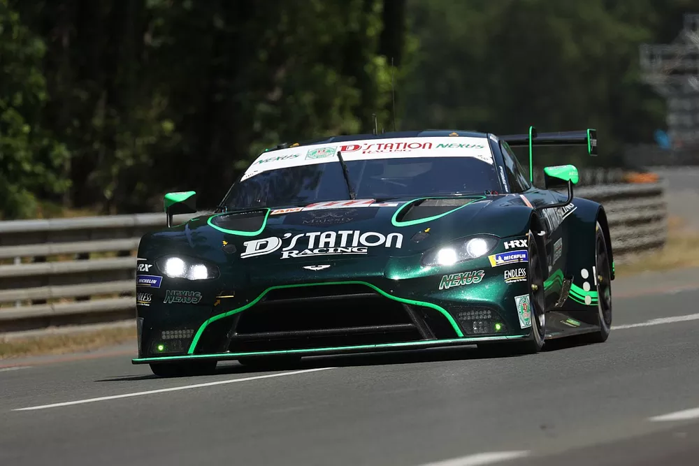 #777 D'Station Racing Aston Martin Vantage AMR of Satoshi Hoshino, Casper Stevenson, Tomonobu Fujii
