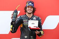 Bezzecchi supera el r&eacute;cord de Assen para llevarse su primera pole; ca&iacute;da de M&aacute;rquez