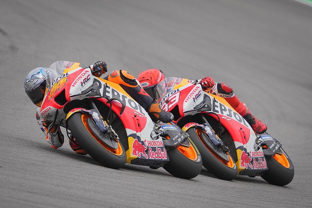 Pol Espargaro, Equipo Repsol Honda, Marc M&aacute;rquez, Equipo Repsol Honda