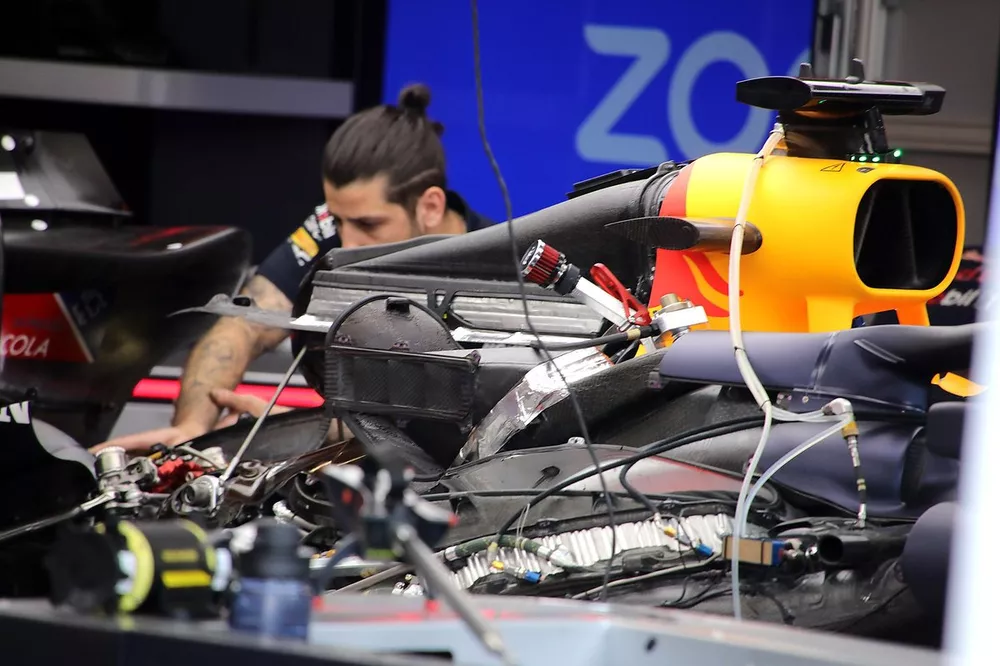 Red Bull Racing RB20 dettaglio tecnico