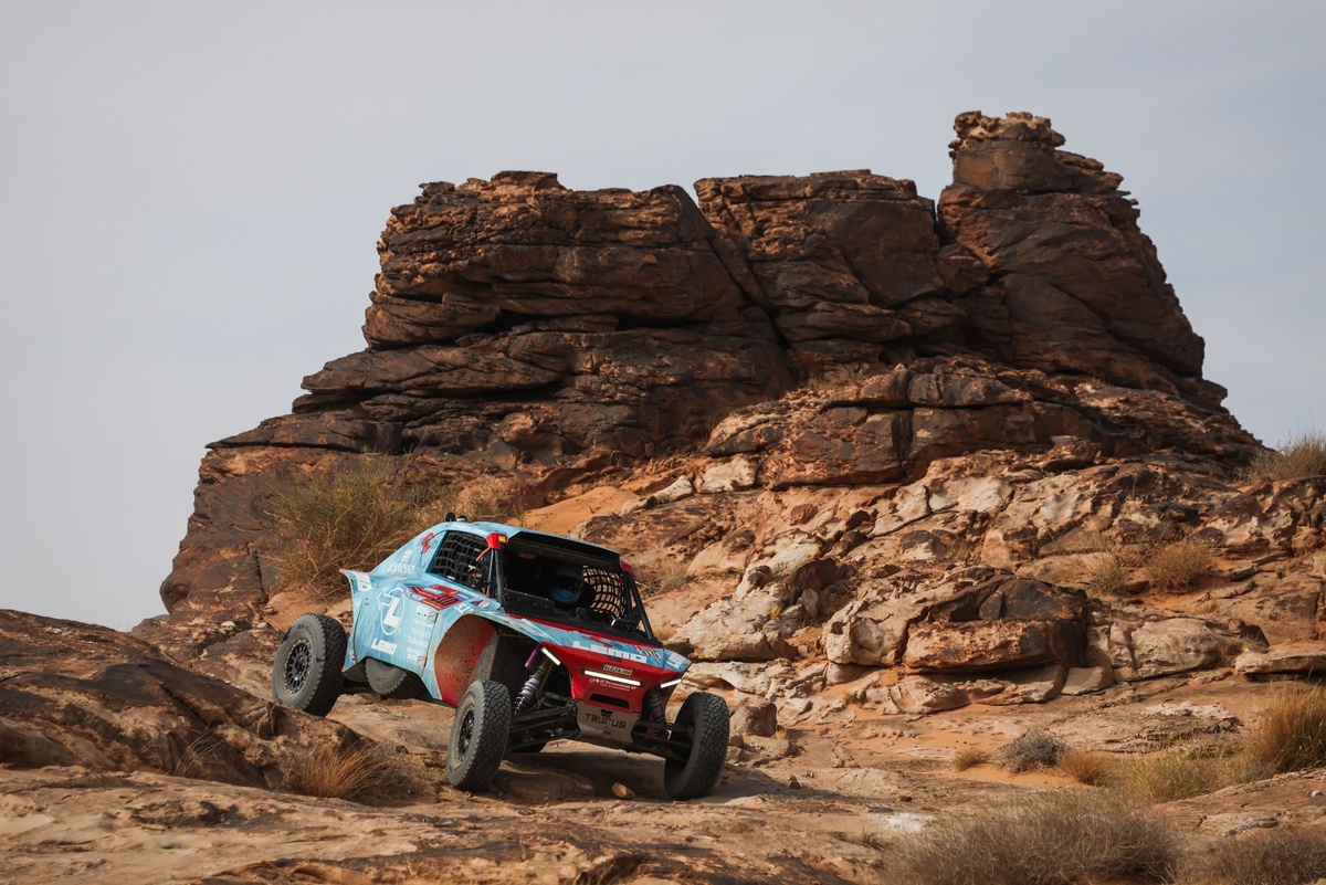 Tevreden Paul Spierings verklaart dure tijdstraf in eerste Dakar-etappe