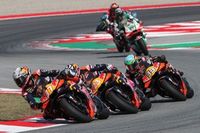 Acosta: "Desde la primera curva ya he visto que el neum&aacute;tico trasero no estaba en su sitio"