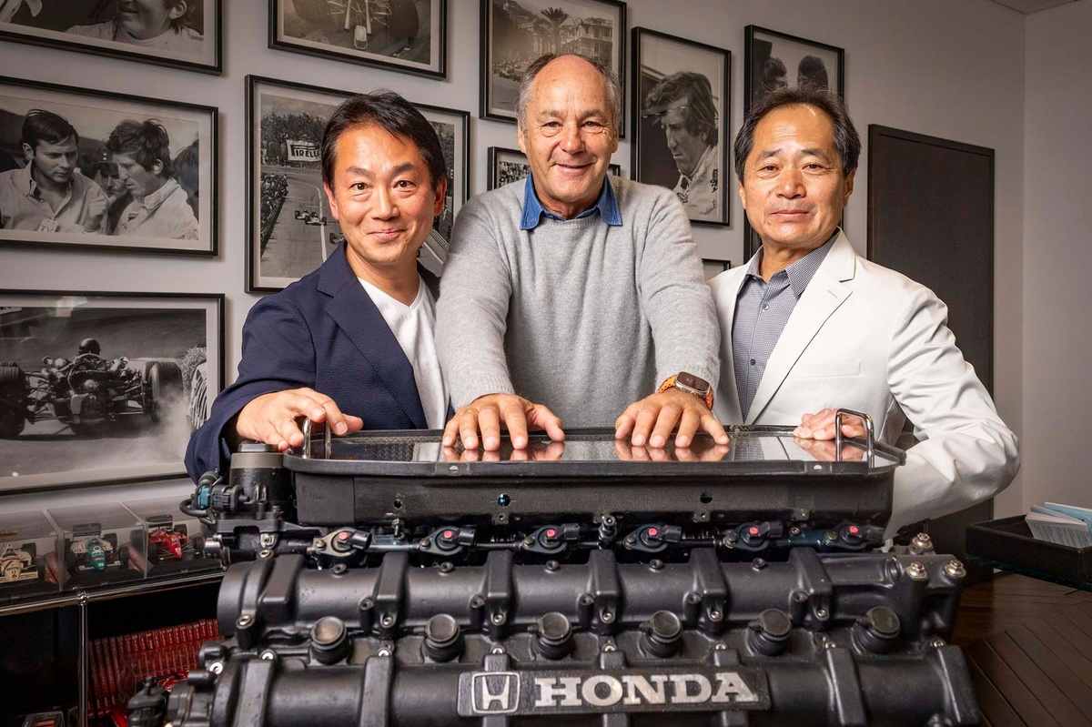 ゲルハルト ベルガー直筆サイン入り‼️Hugo BOSS ブルゾン F1