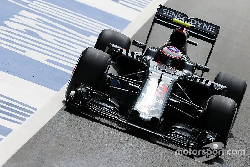 Jenson Button, McLaren MP4-31